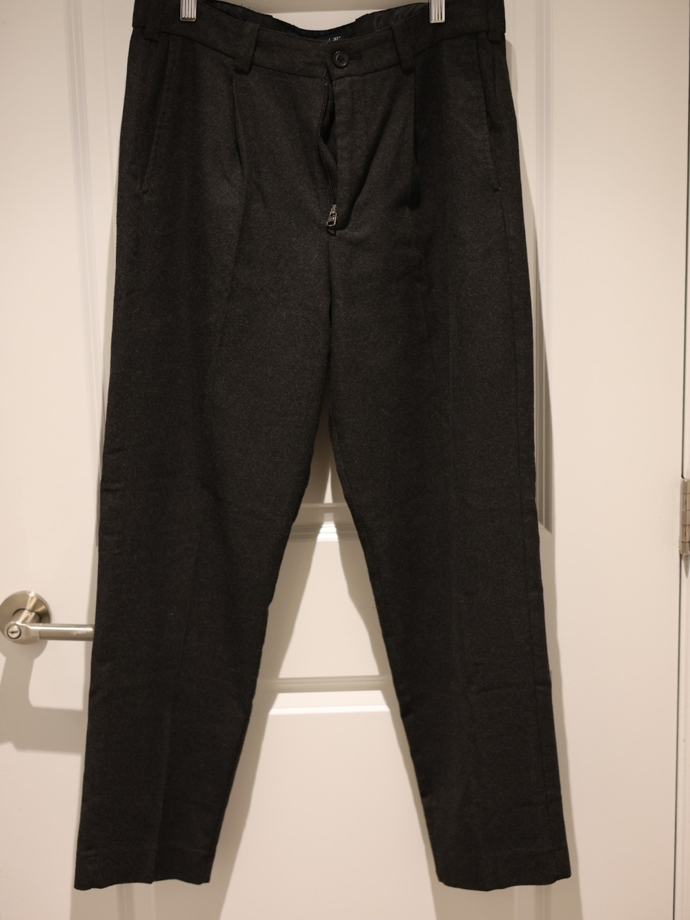 Abercrombie & Fitch Men's Black Dress Pants - Classic Tailored Style